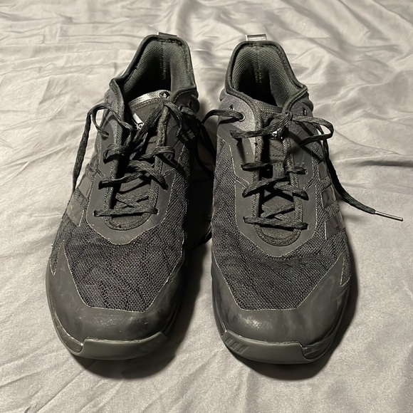 Adidas Running Shoes - Picture 2 of 3